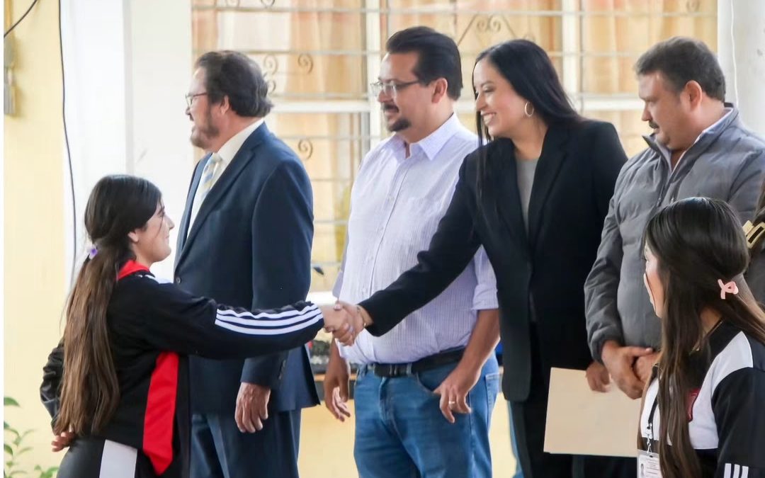 🎓💙 ¡69 años compartiendo aprendizajes e historias!