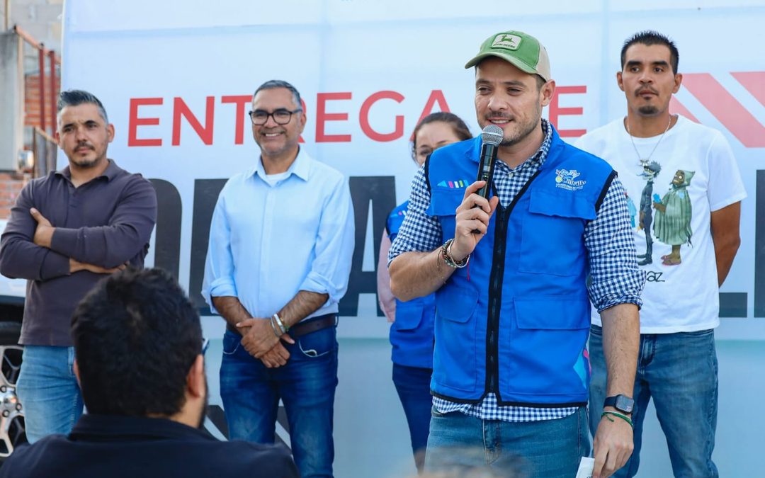 🚧🏘️🙋🏻‍♂️ El Gobierno de Calvillo, a través de la Secretaría de Obras Públicas